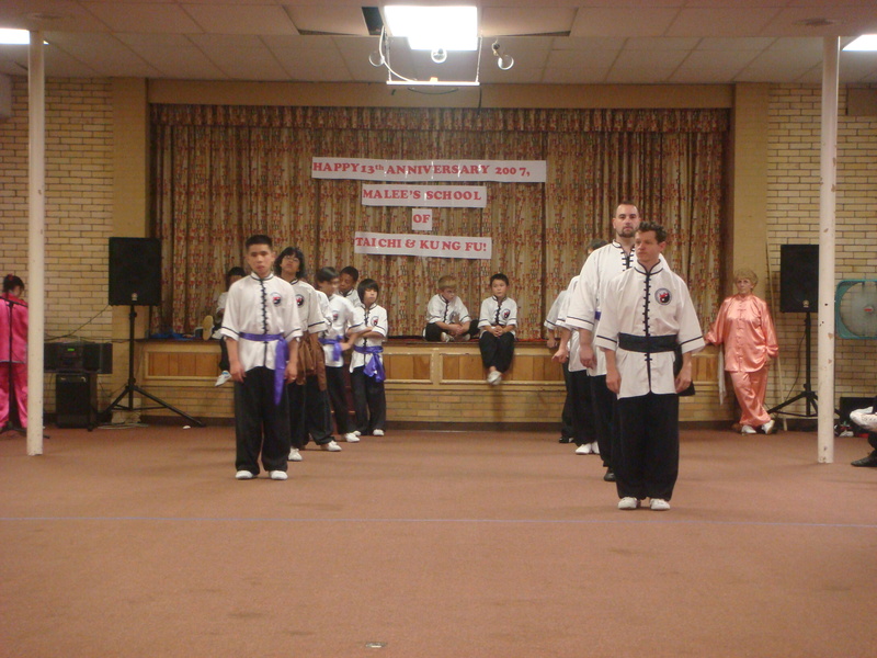 Image: /media/?path=/sports/Kung Fu/2007-10-06 Malee's School's 13 Anniversary/20071006-140652-0.jpg